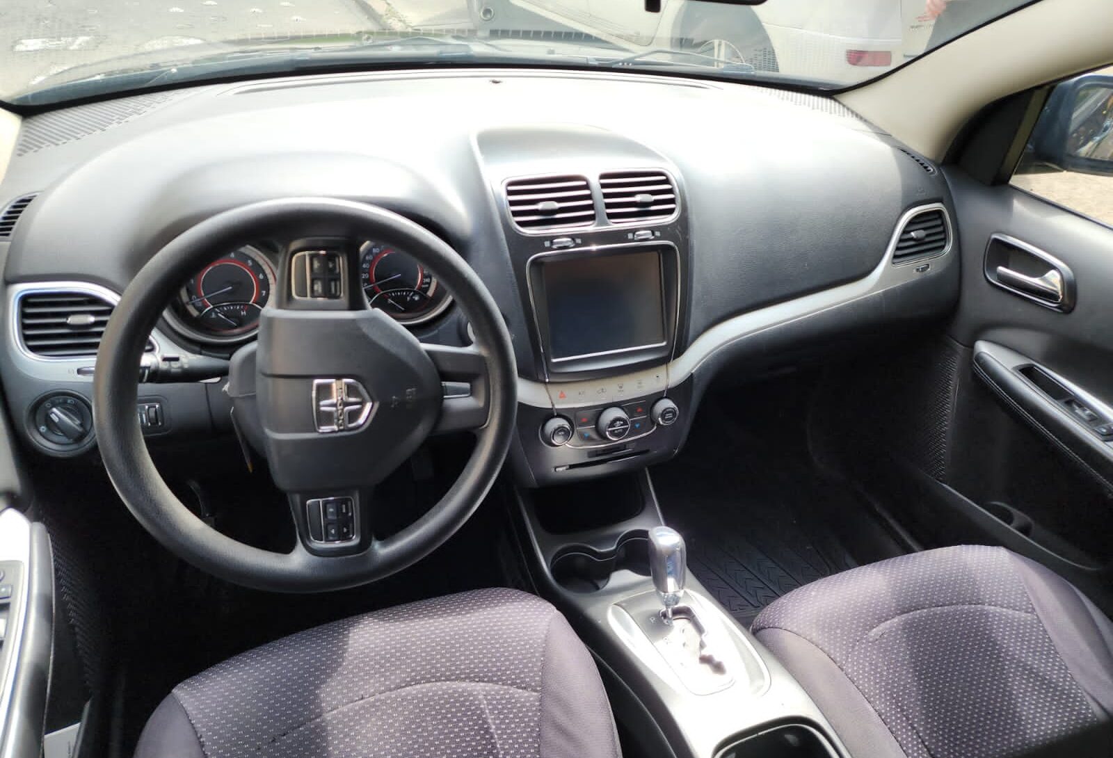 DODGE JOURNEY SE 2.4cc 5 PTOS