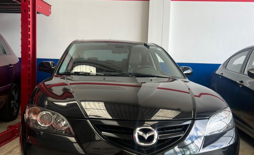 MAZDA 3 SEDAN 2.0