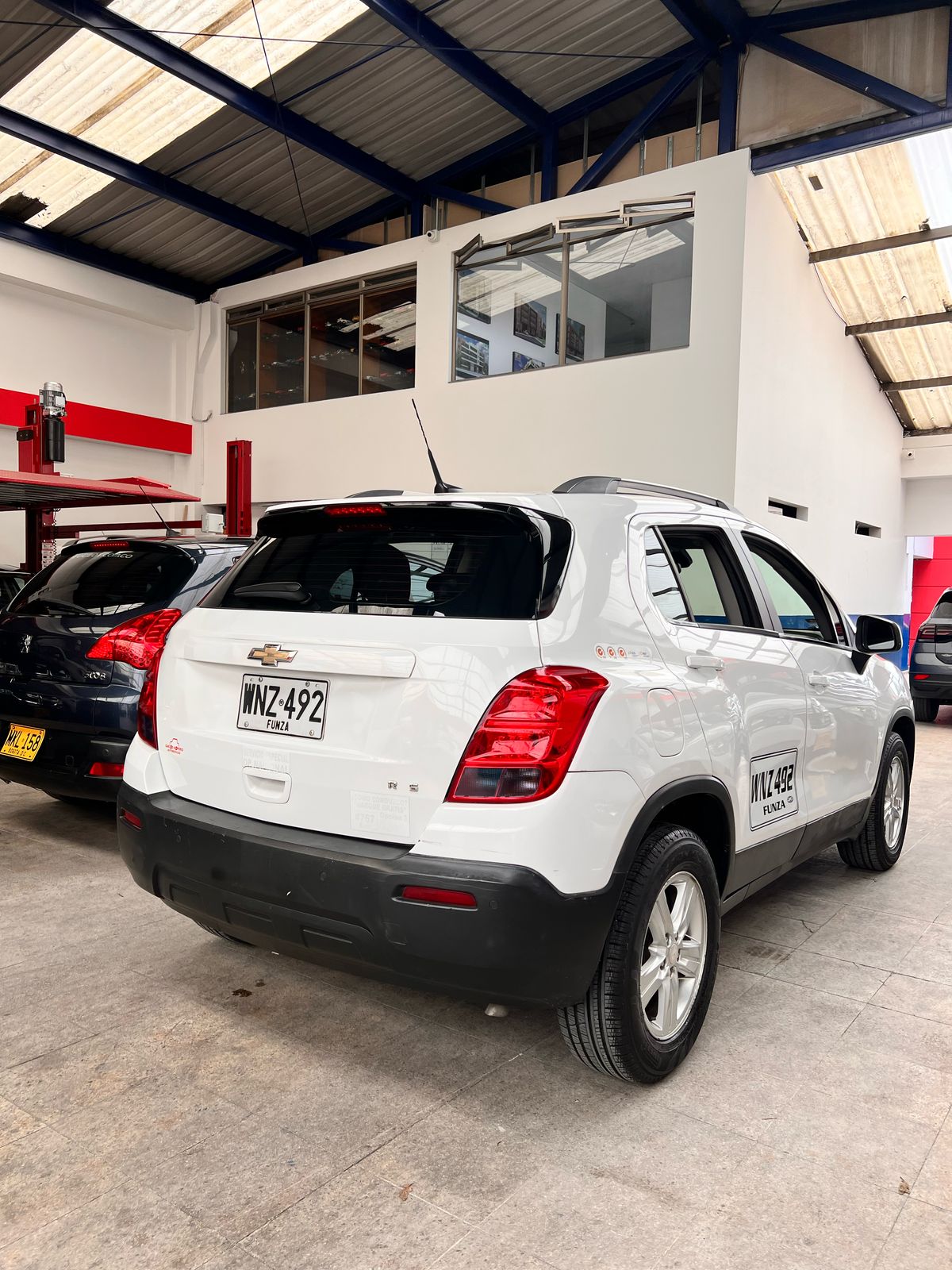 CHEVROLET TRACKER LS