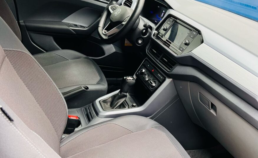 VOLKSWAGEN T-CROSS TRENDLINE 200 CON TECHO