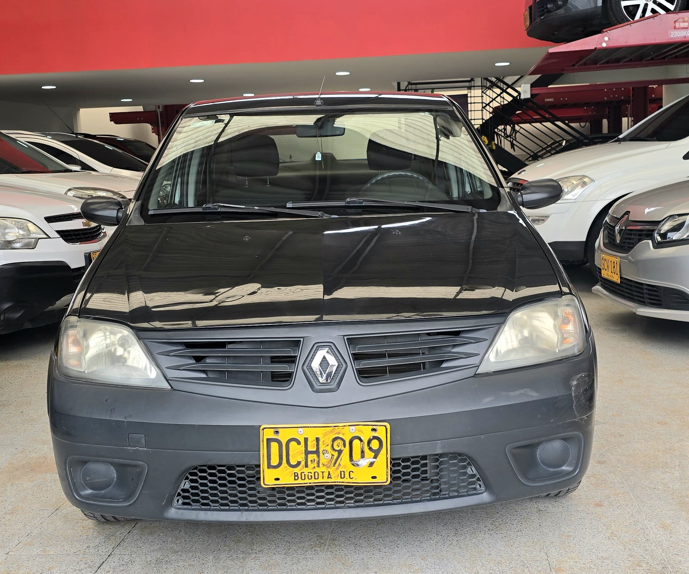 RENAULT LOGAN FAMILIER