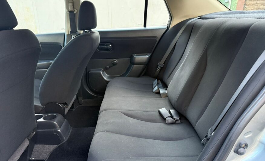 NISSAN TIIDA SEDAN