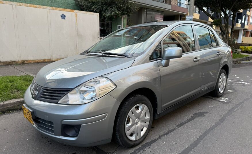 NISSAN TIIDA SEDAN