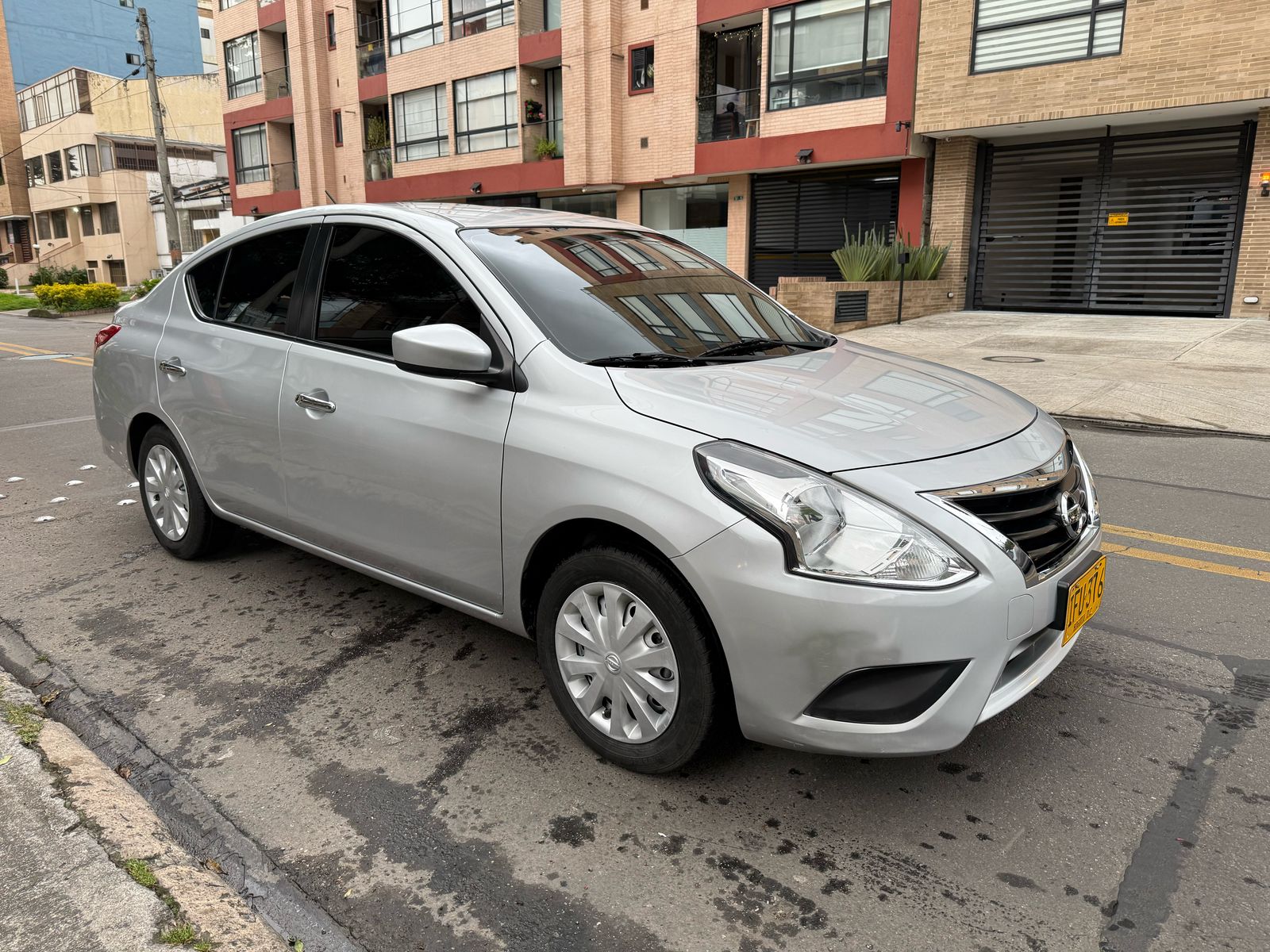 NISSAN VERSA SENSE