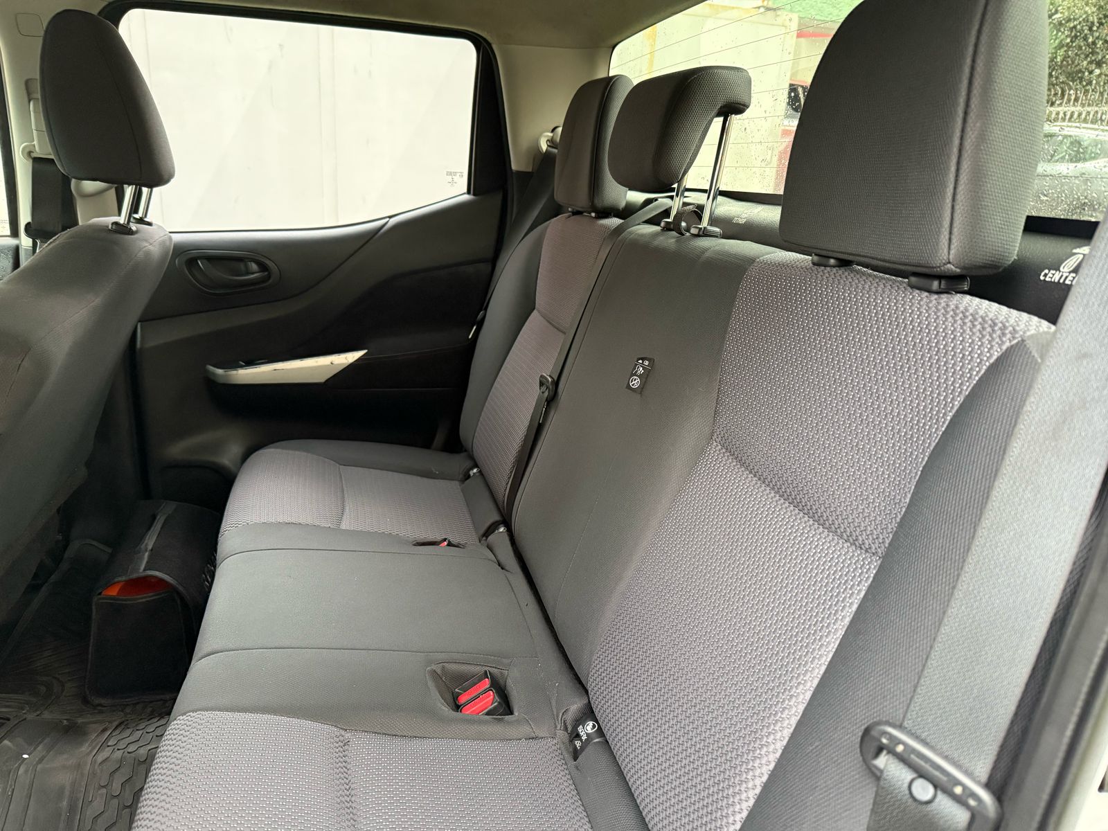 NISSAN NP300 FRONTIER 4X4 DOBLE CABINA