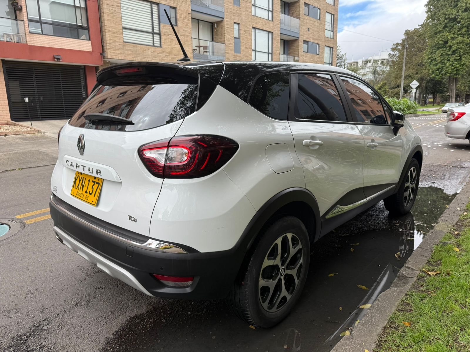 RENAULT CAPTUR INTENS