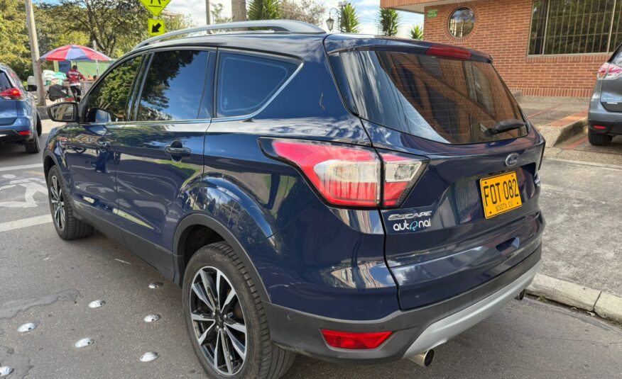 FORD ESCAPE TITANIUM 4X4