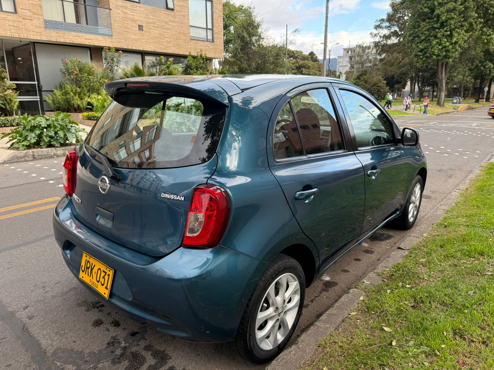NISSAN MARCH SENSE