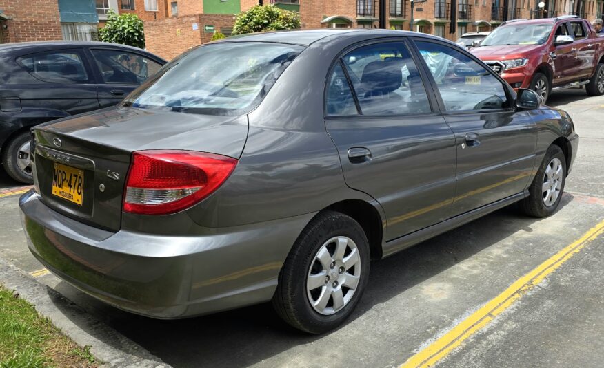 KIA RIO STYLUS LS
