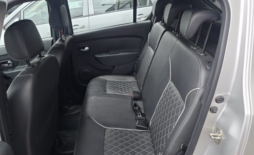 RENAULT SANDERO EXCLUSIVE
