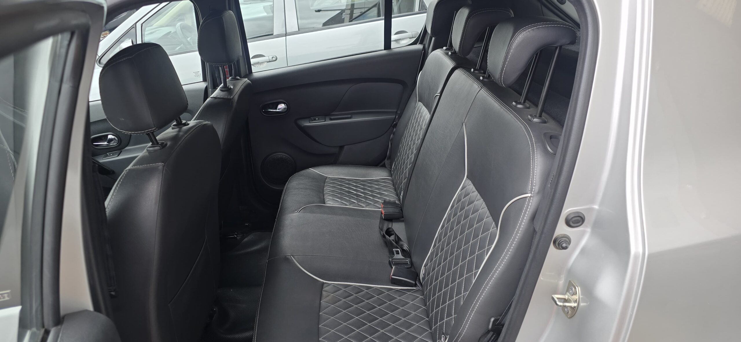 RENAULT SANDERO EXCLUSIVE