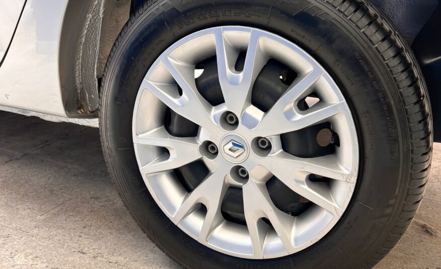 RENAULT LOGAN LIFE +
