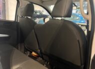 NISSAN NP300 FRONTIER 4X2 DOBLE CABINA / SABANERA