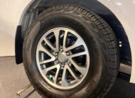 NISSAN NP300 FRONTIER 4X2 DOBLE CABINA / SABANERA