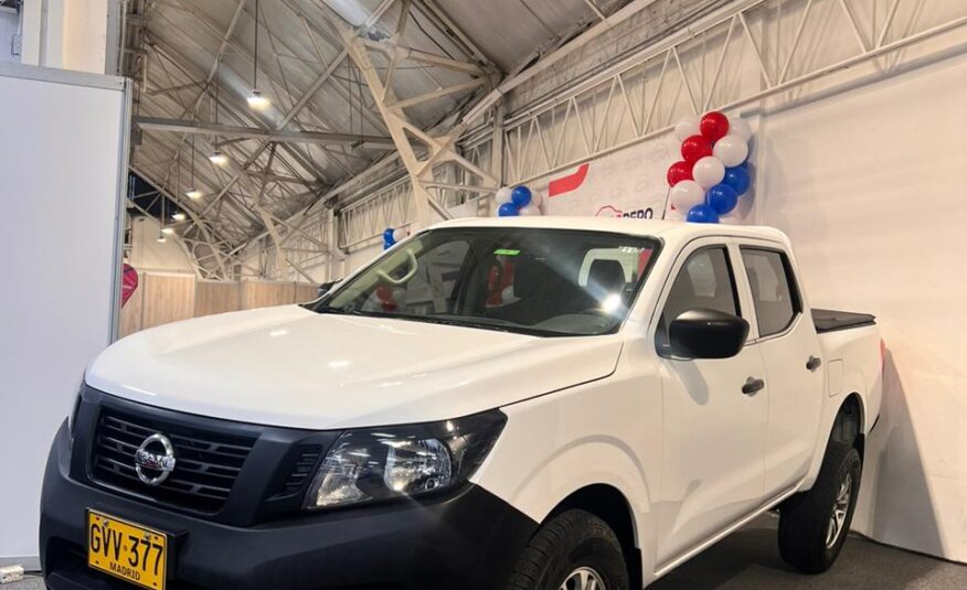 NISSAN NP300 FRONTIER 4X2 DOBLE CABINA / SABANERA