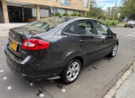 FORD FIESTA SE SEDAN