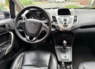 FORD FIESTA SE SEDAN