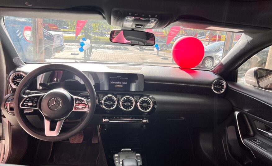 MERCEDES BENZ A200 TURBO HB