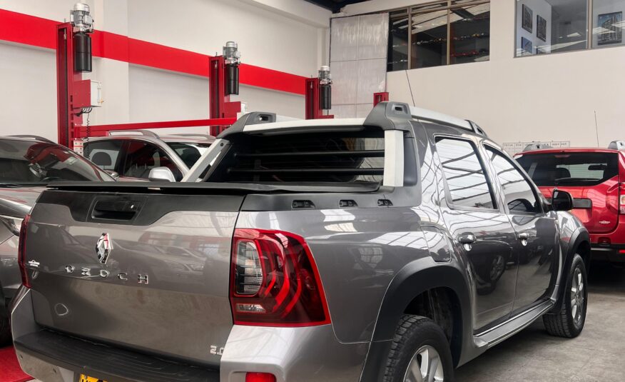 RENAULT DUSTER OROCH DOBLE CABINA