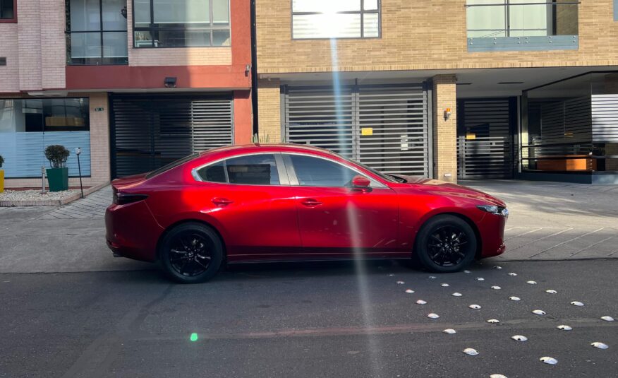MAZDA 3 TOURING