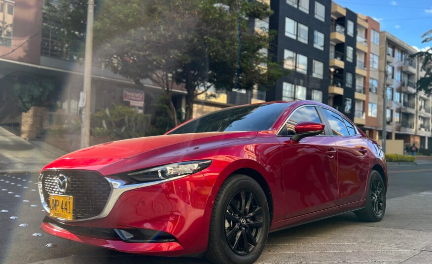 MAZDA 3 TOURING