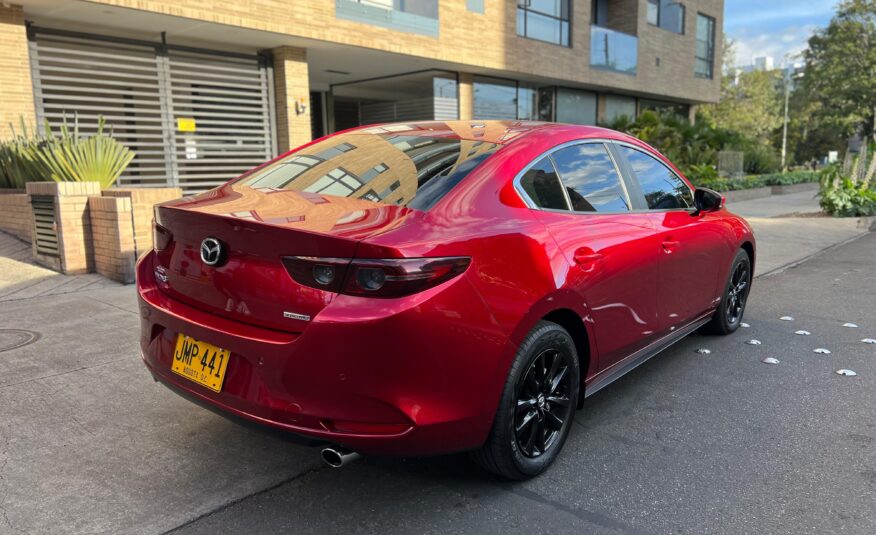 MAZDA 3 TOURING