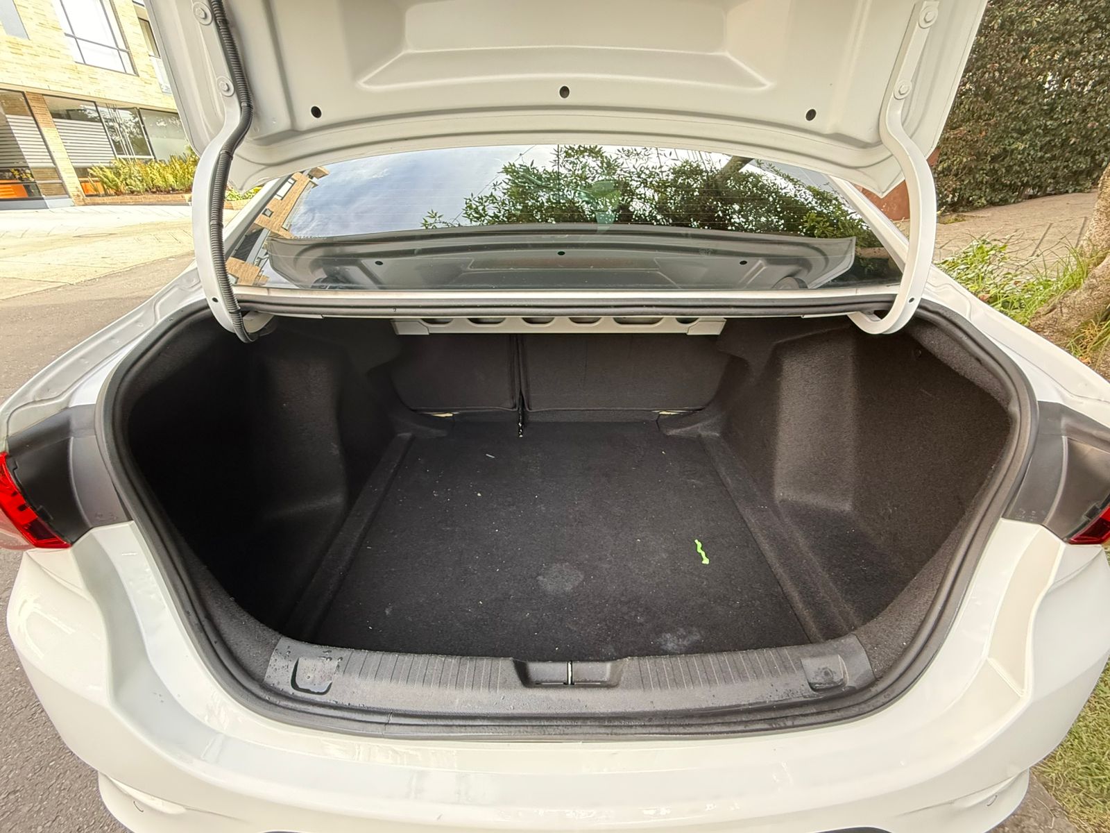 CHEVROLET ONIX PREMIER TURBO SEDAN