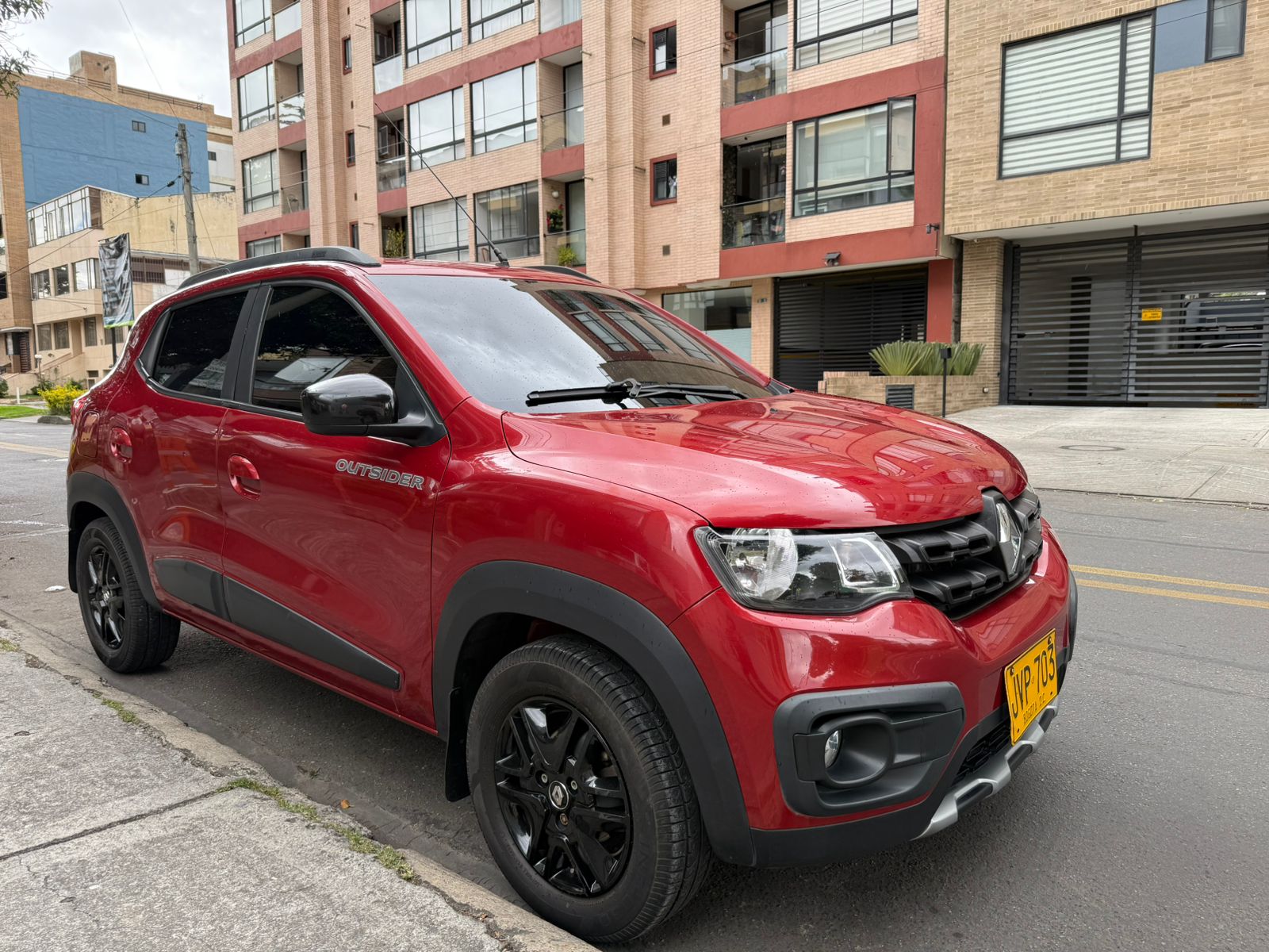 RENAULT KWID OUTSIDER