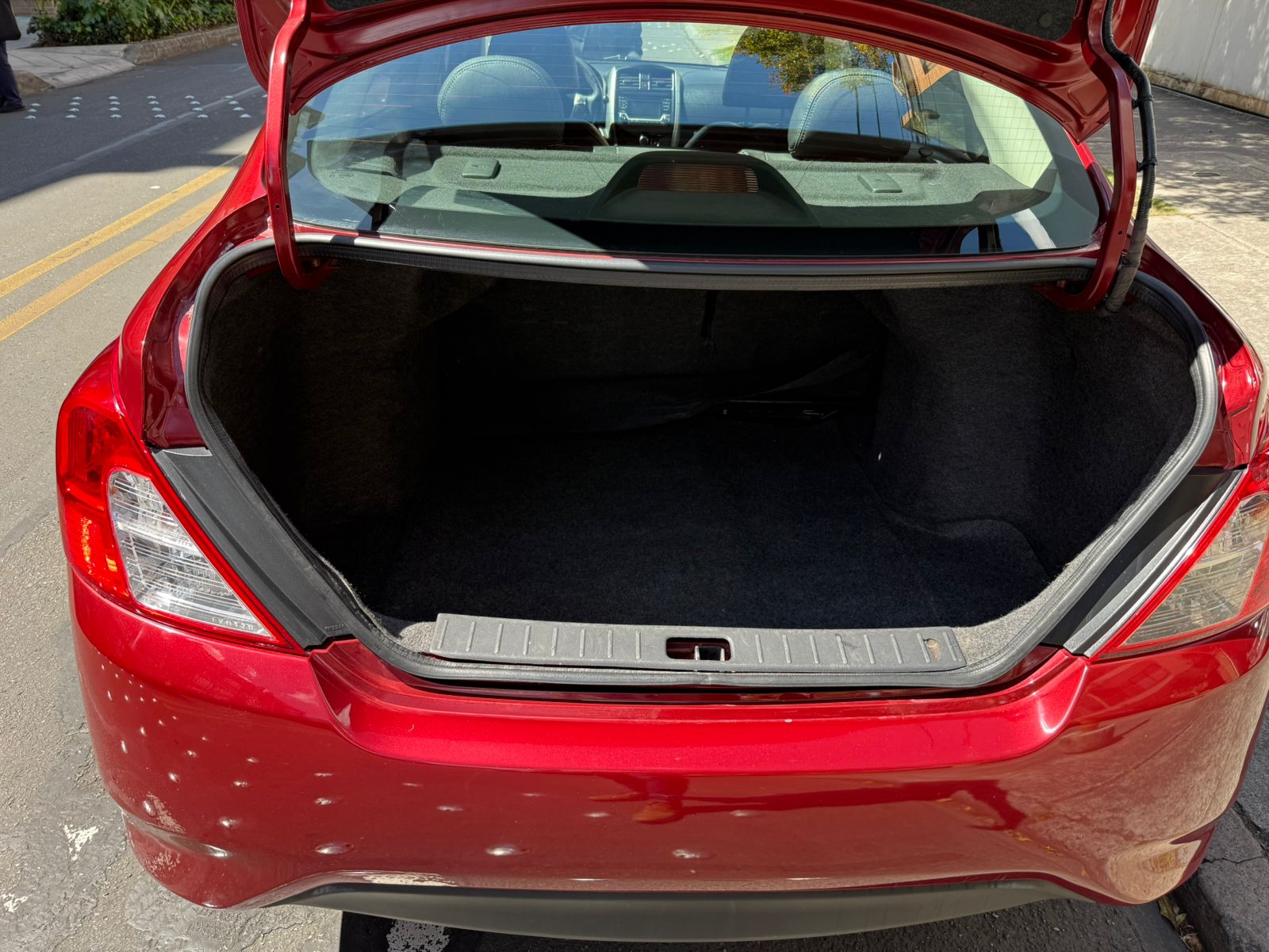 NISSAN VERSA ADVANCE