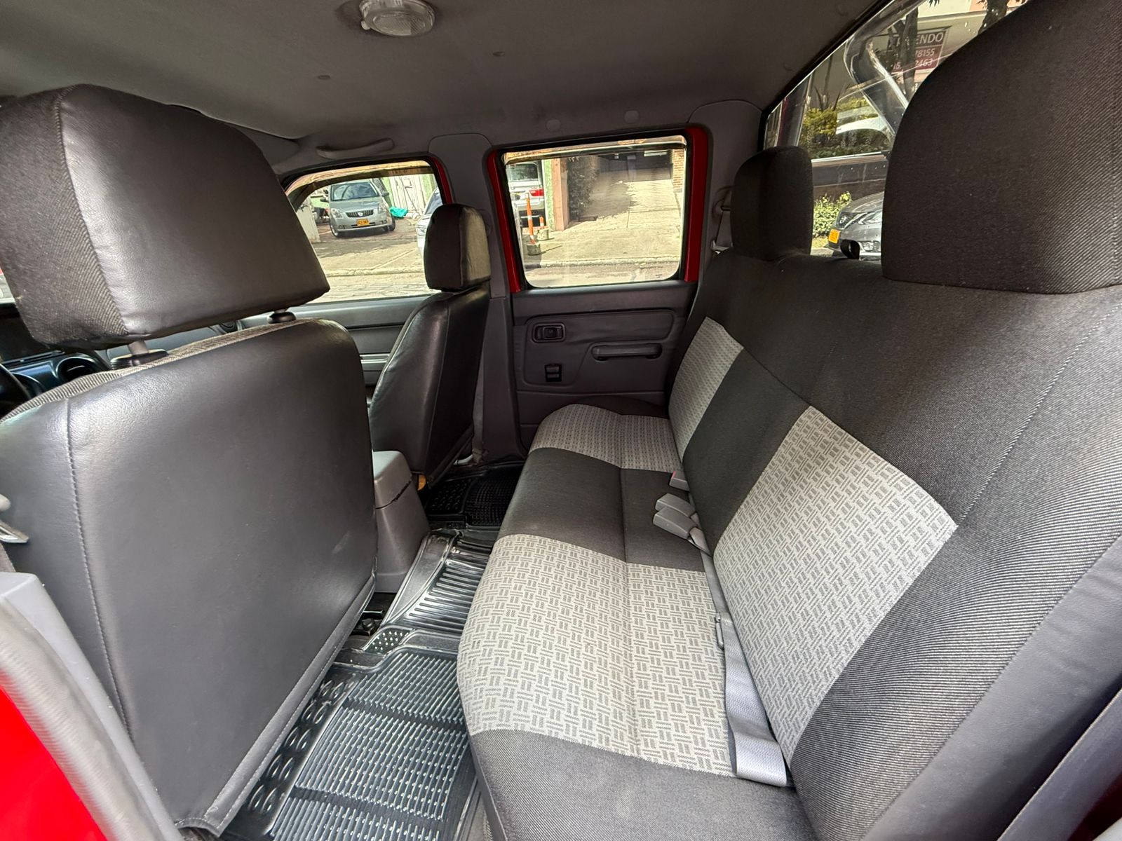 NISSAN D22/NP300 DOBLE CABINA