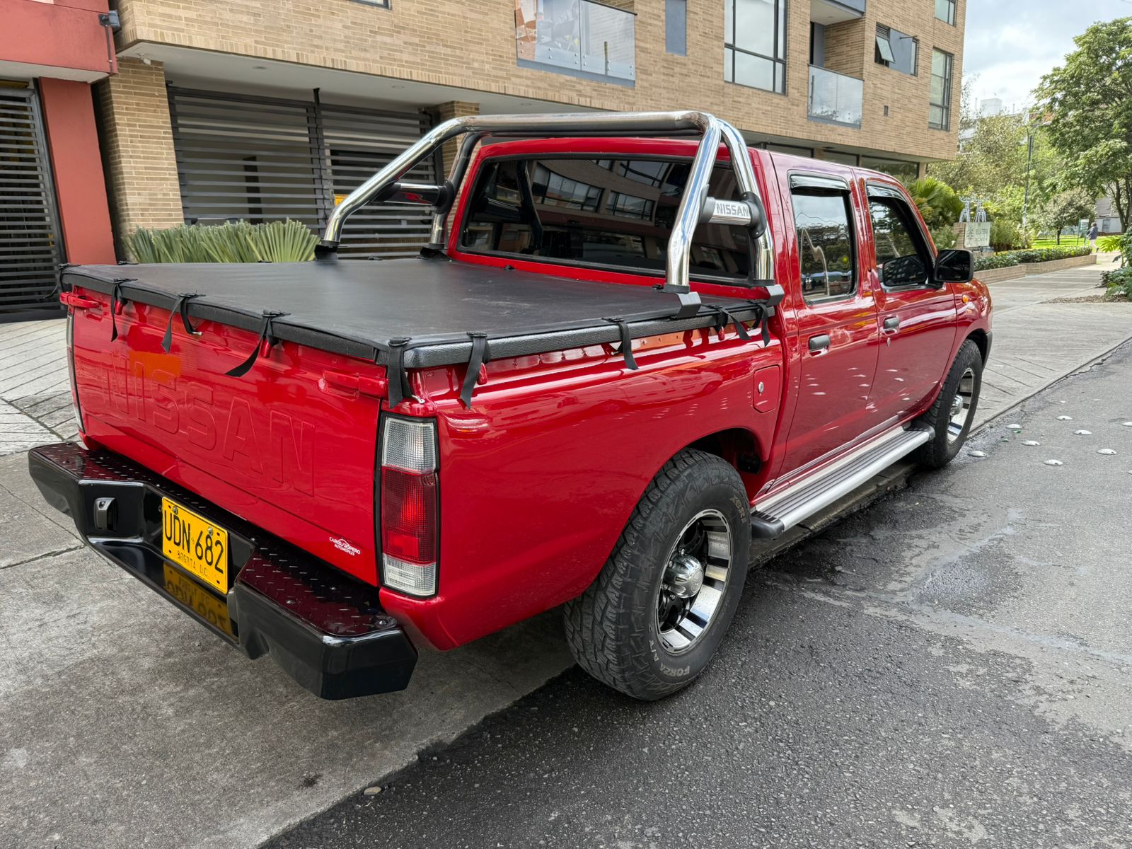 NISSAN D22/NP300 DOBLE CABINA