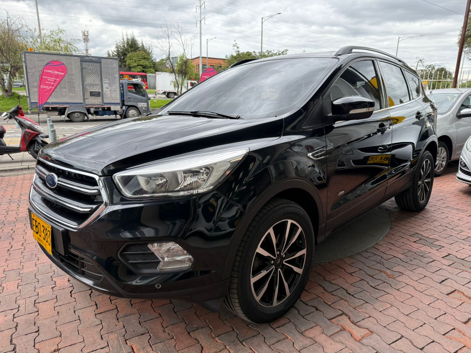 FORD ESCAPE TITANIUM 4X4