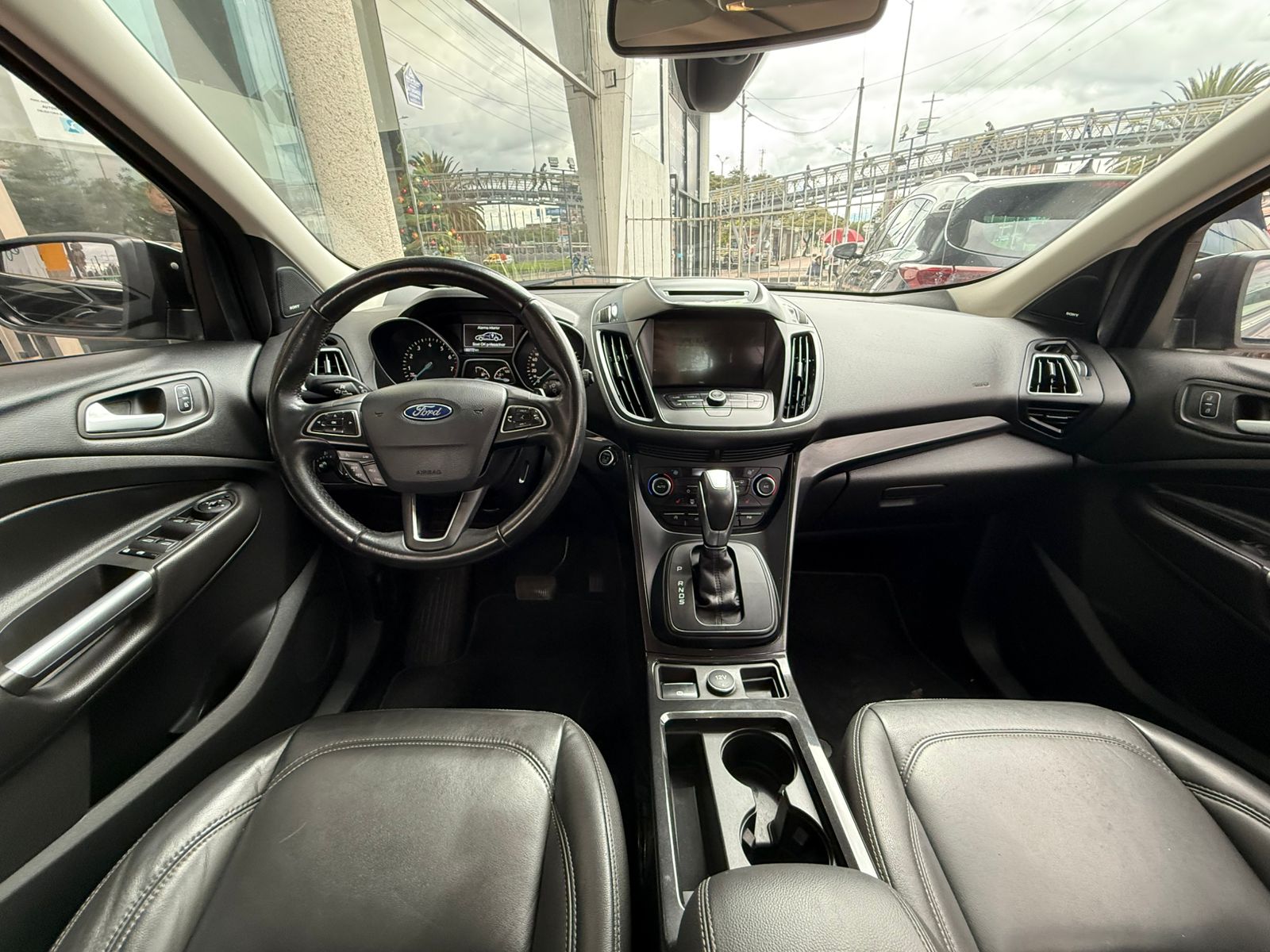 FORD ESCAPE TITANIUM 4X4