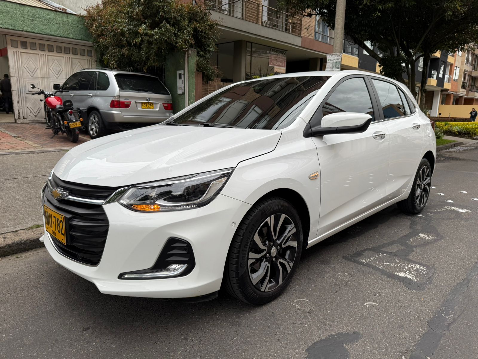 CHEVROLET ONIX PREMIER TURBO HATCHBACK