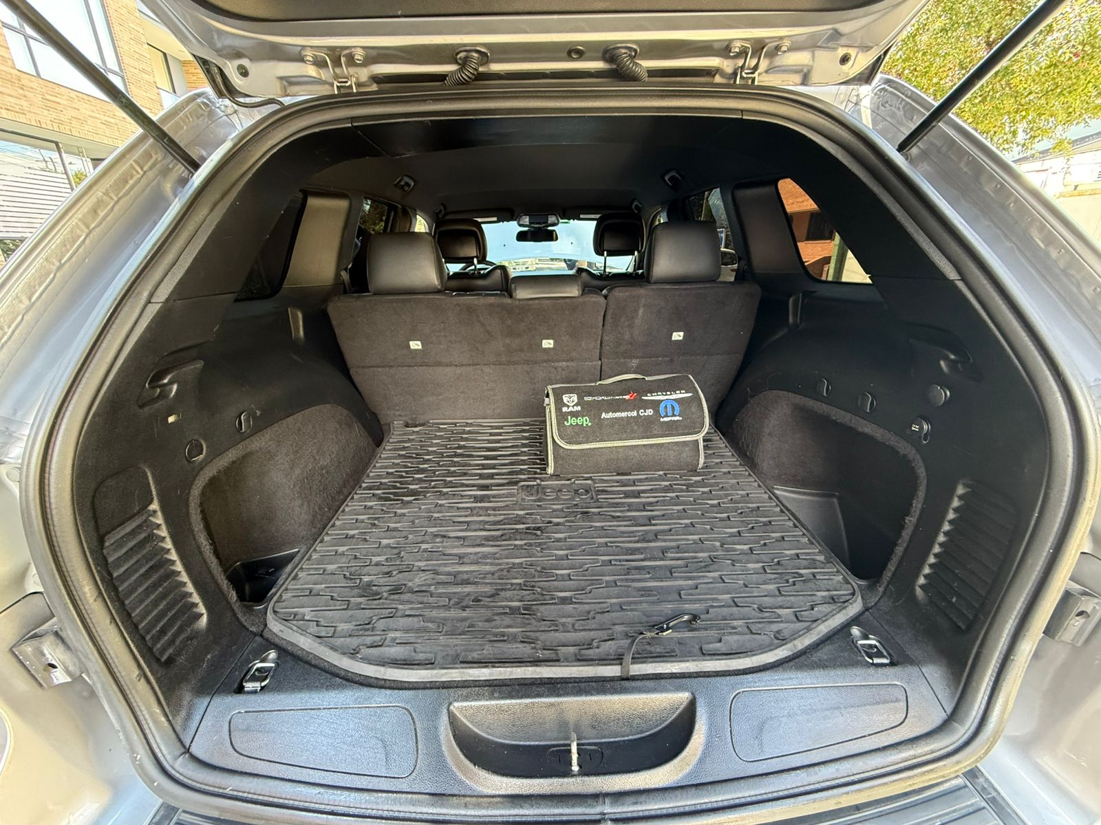 JEEP GRAND CHEROKEE LAREDO 4X4