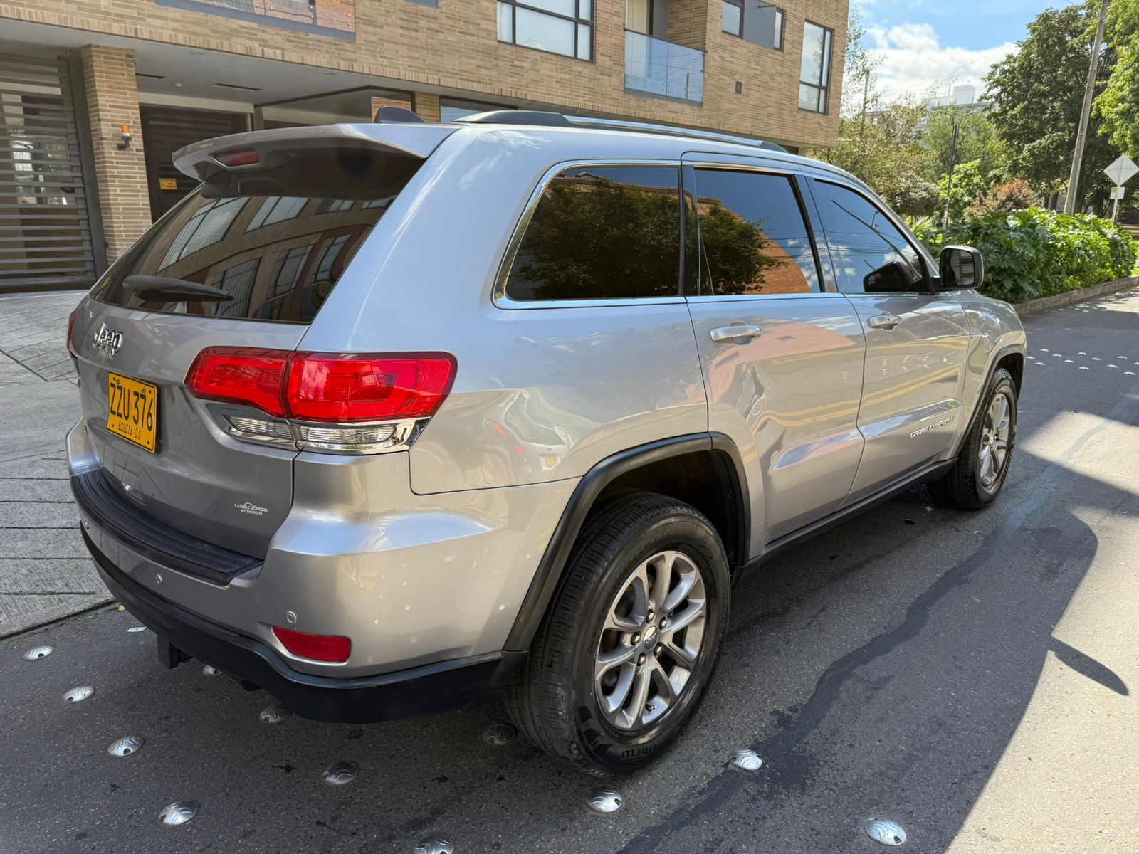 JEEP GRAND CHEROKEE LAREDO 4X4