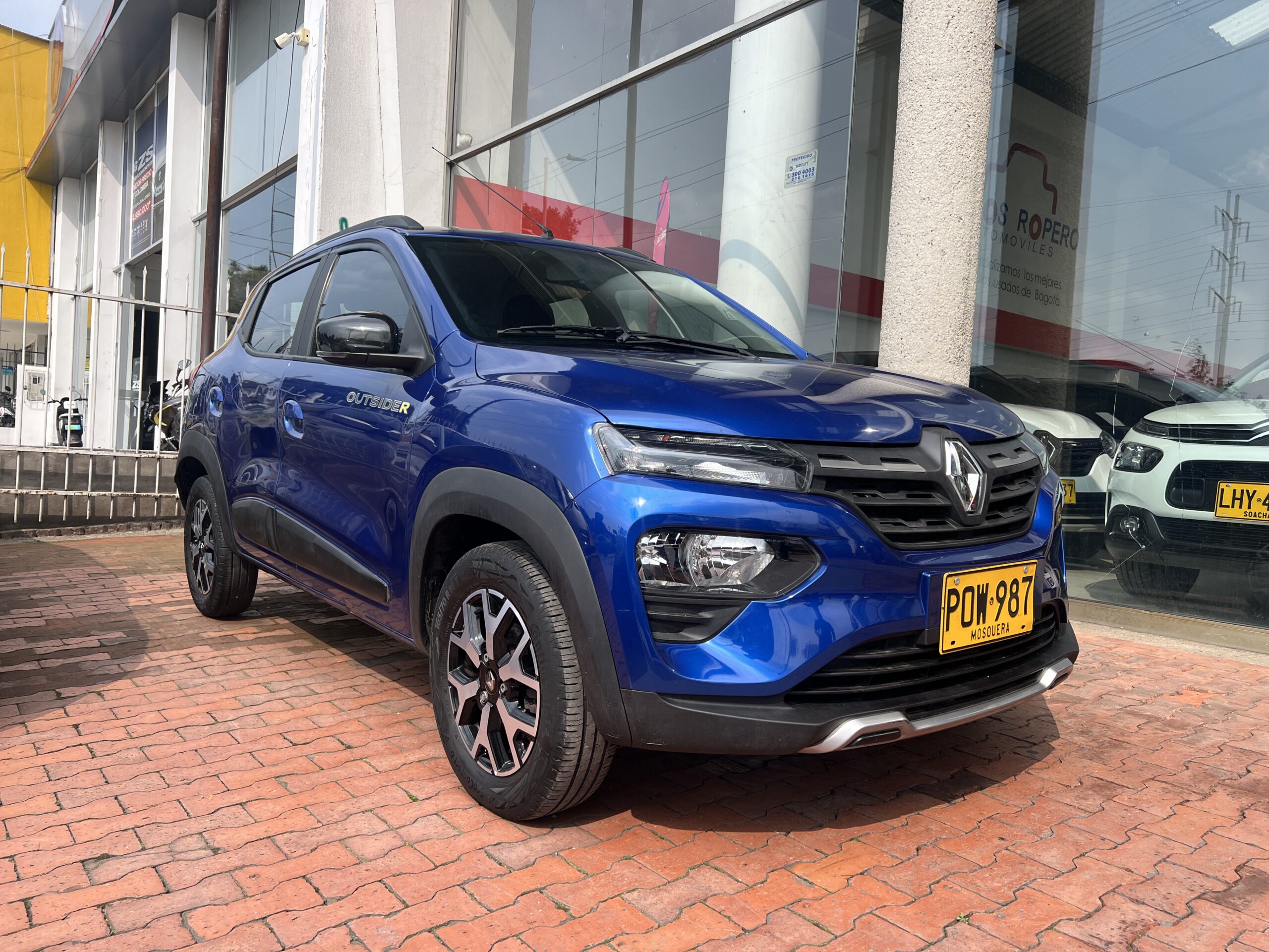 RENAULT KWID OUTSIDER