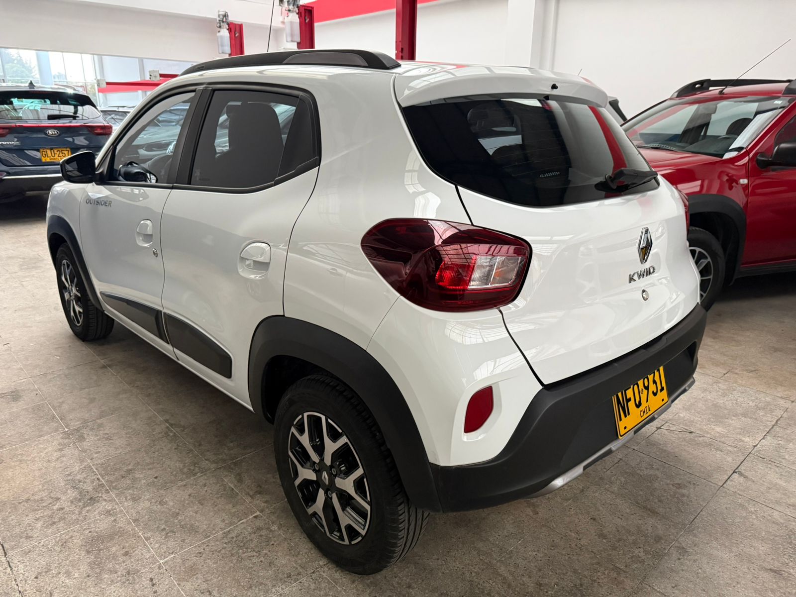 RENAULT KWID OUTSIDER