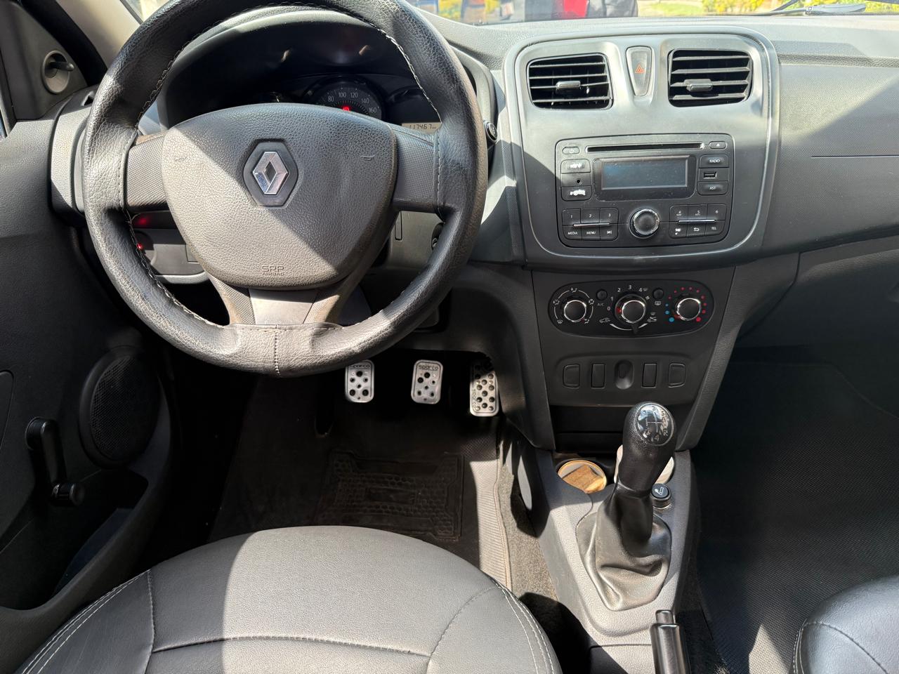 RENAULT SANDERO AUTHENTIQUE