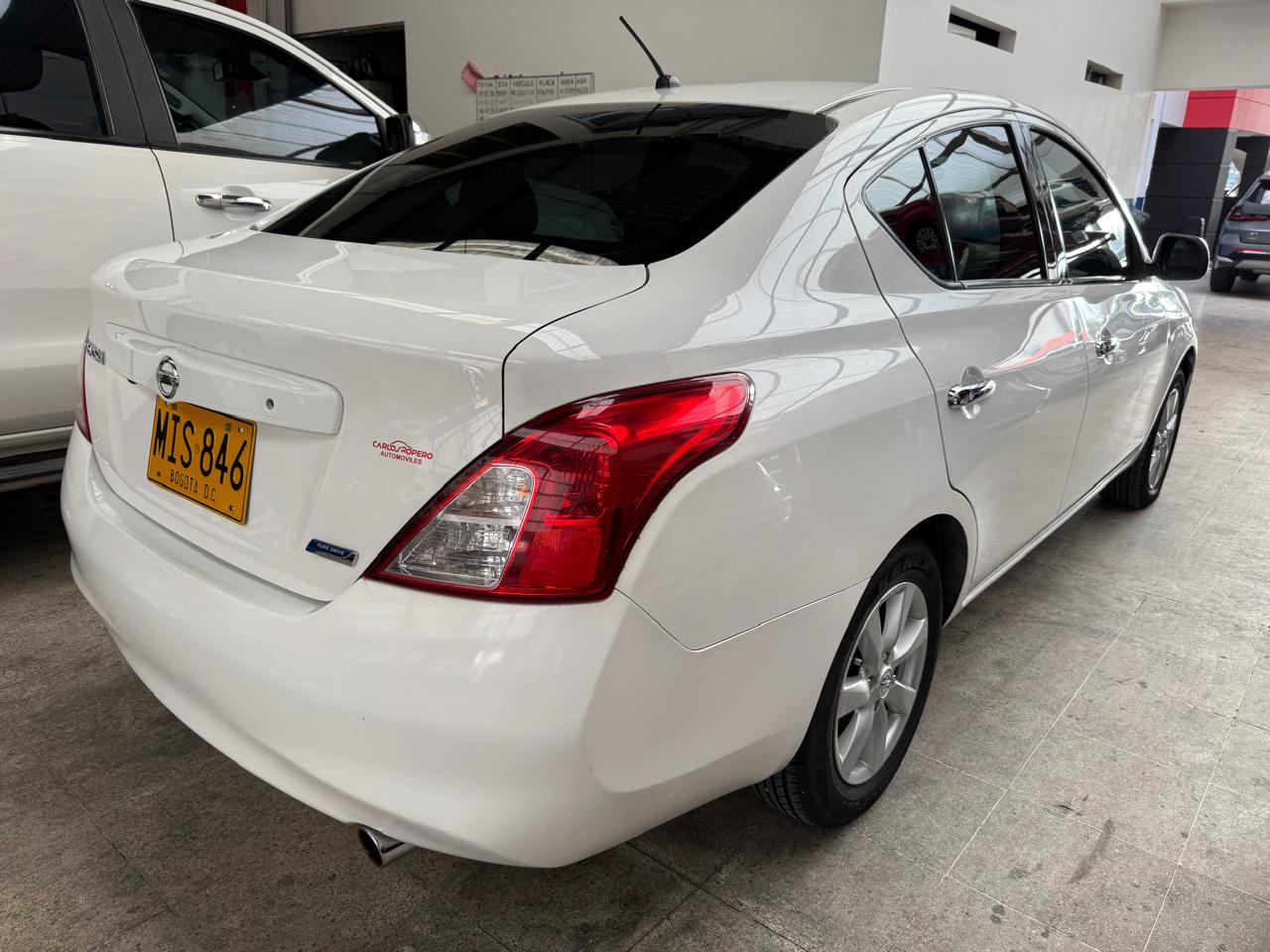 NISSAN VERSA ADVANCE