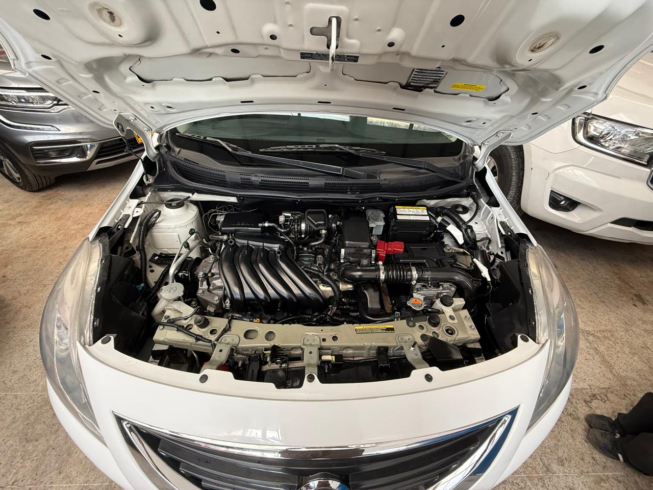 NISSAN VERSA ADVANCE