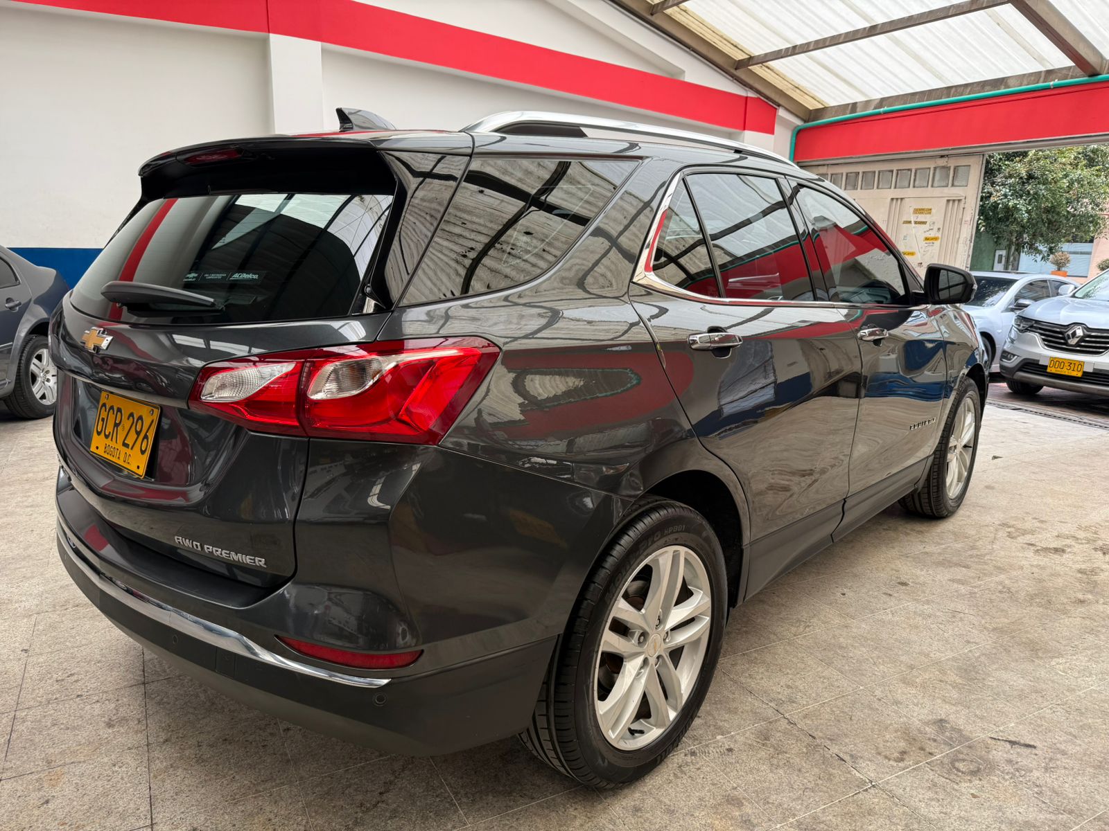 CHEVROLET EQUINOX PREMIER