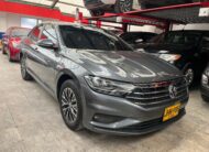 VOLKSWAGEN JETTA HIGHLINE TURBO