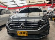 VOLKSWAGEN JETTA HIGHLINE TURBO