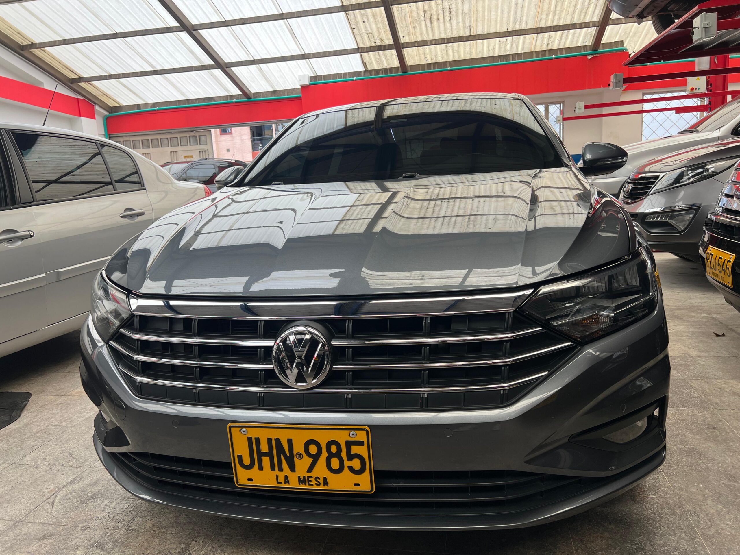 VOLKSWAGEN JETTA HIGHLINE TURBO