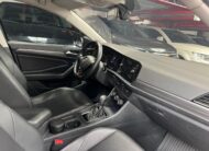 VOLKSWAGEN JETTA HIGHLINE TURBO