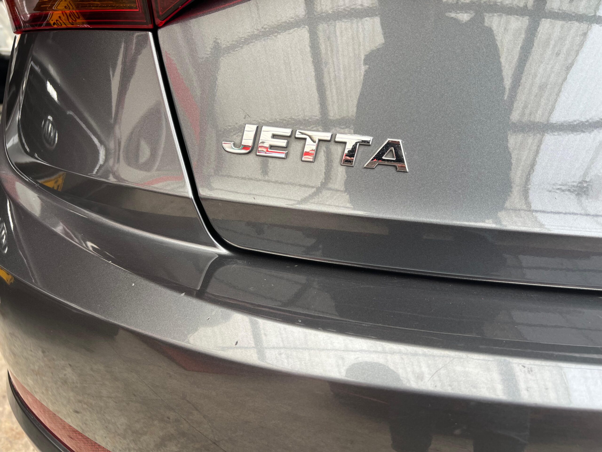 VOLKSWAGEN JETTA HIGHLINE TURBO