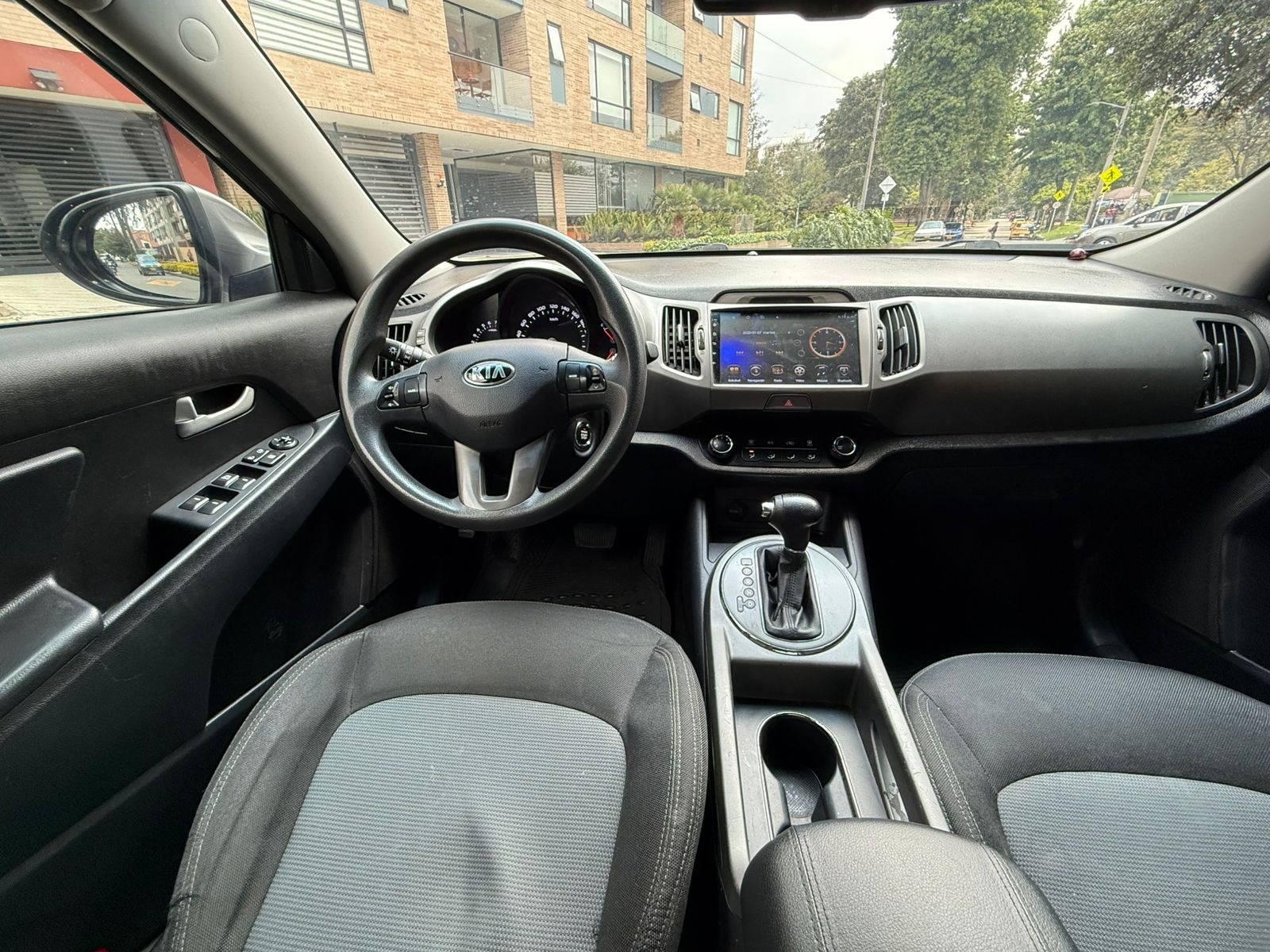 KIA SPORTAGE REVOLUTION 4X2