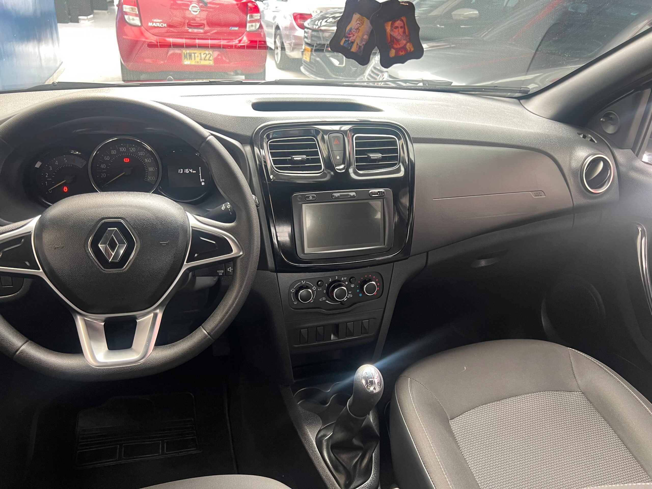 RENAULT LOGAN LIFE +