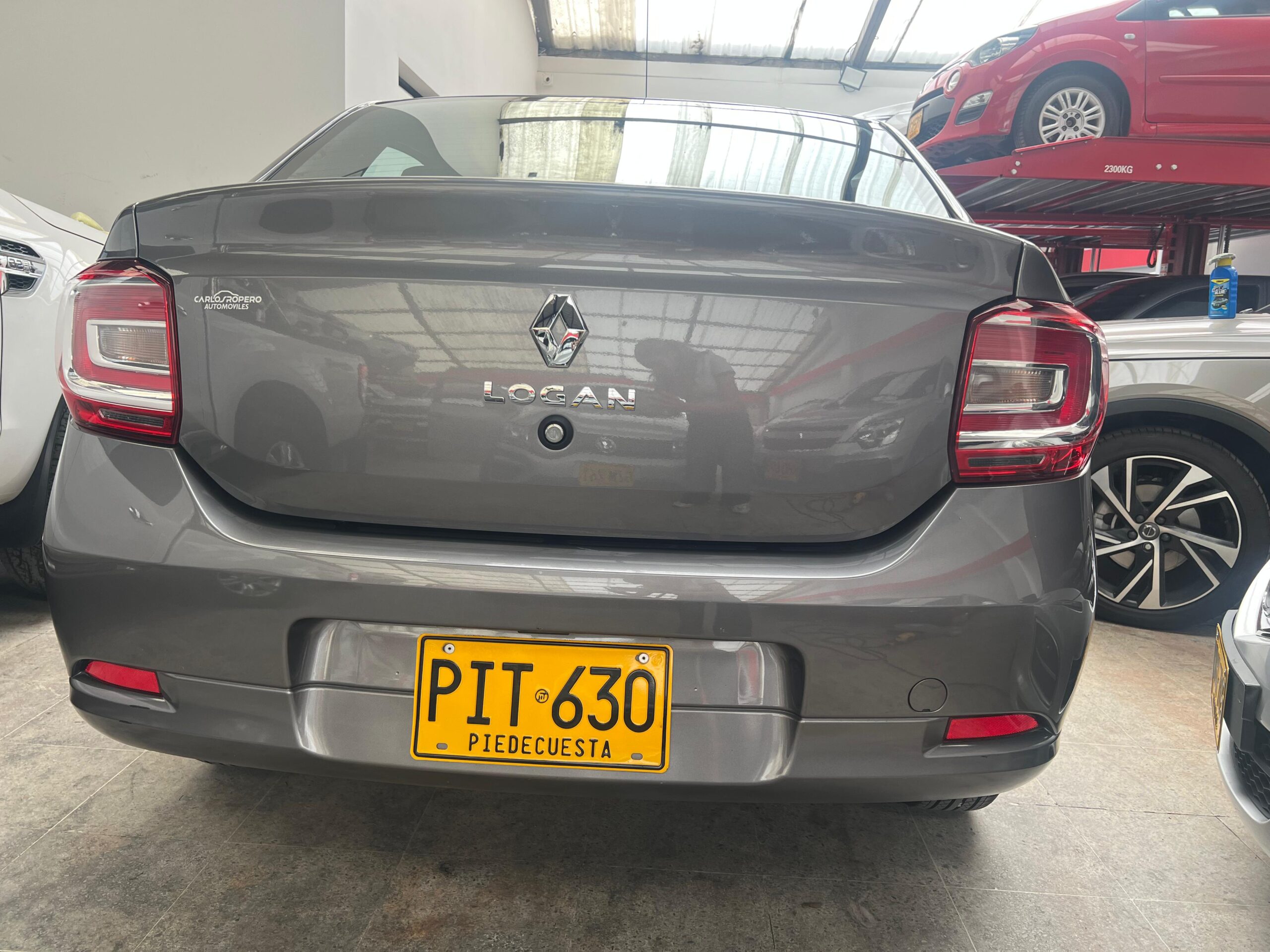 RENAULT LOGAN LIFE +